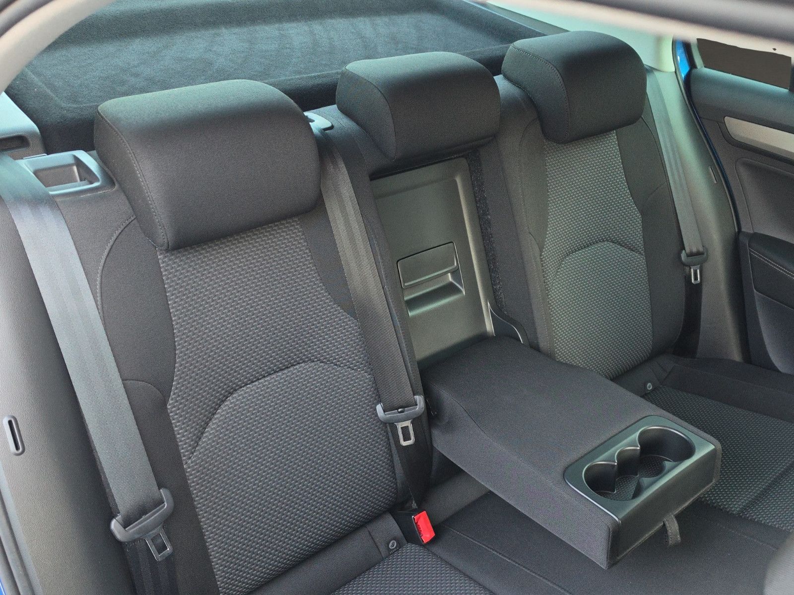 Fahrzeugabbildung SEAT Toledo Style TÜV SERVICE NEU