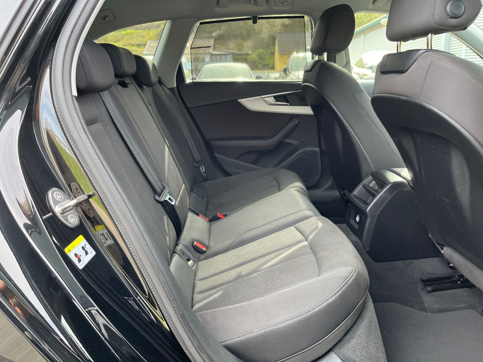 Audi A4 - Bild 15