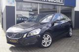 Volvo S60 D3 Momentum*AUTOM*NAVI*PDC*TÜV NEU*GARANTIE* - Volvo Gebrauchtwagen in Duisburg