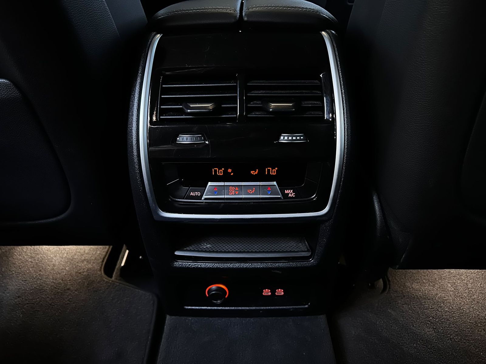 Fahrzeugabbildung BMW X5 50 e xDr PANO+MEMO+LUFT+LED+HEAD+H&K+AHK+360+
