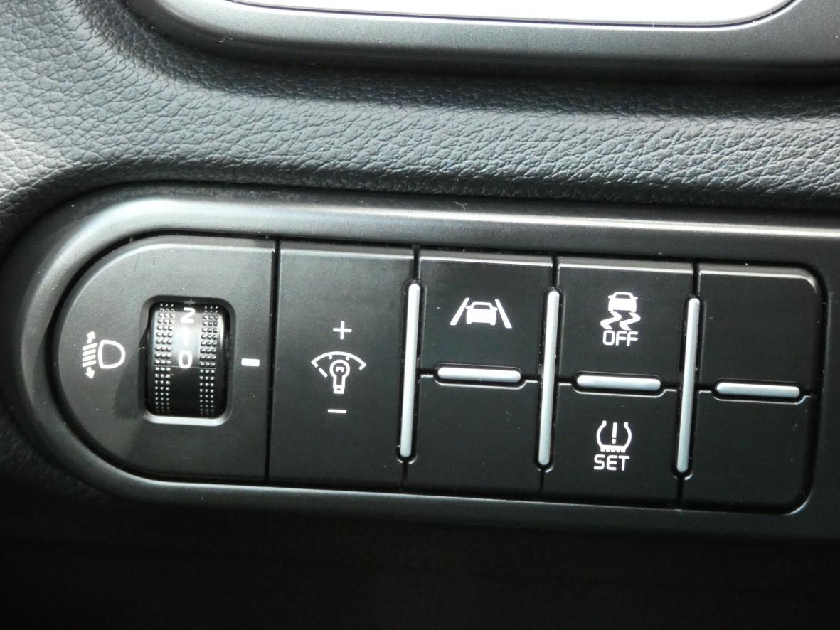 Kia cee'd SW 1.5 T-GDI Kamera LM PDC LED Klima SHZ