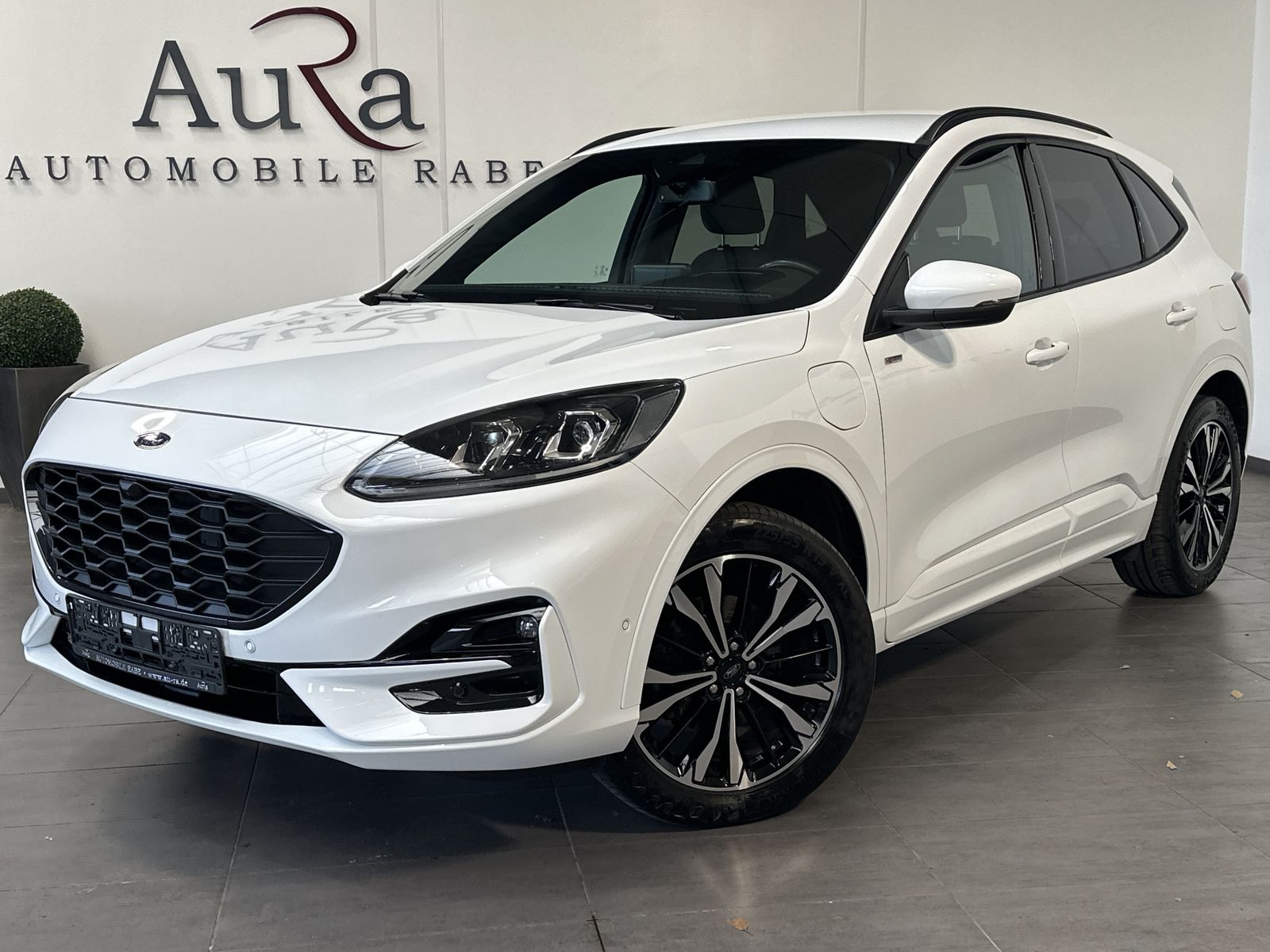 Fahrzeugabbildung Ford Kuga Plug-In Hybrid ST-Line NAV+LED+AHK+19ZO+PP