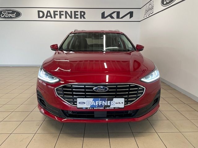 Fahrzeugabbildung Ford Focus Turnier Titanium 1.0 EcoBoost Mild-Hybrid