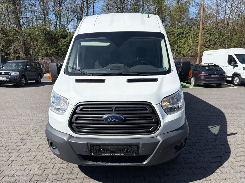 Image of Ford Transit