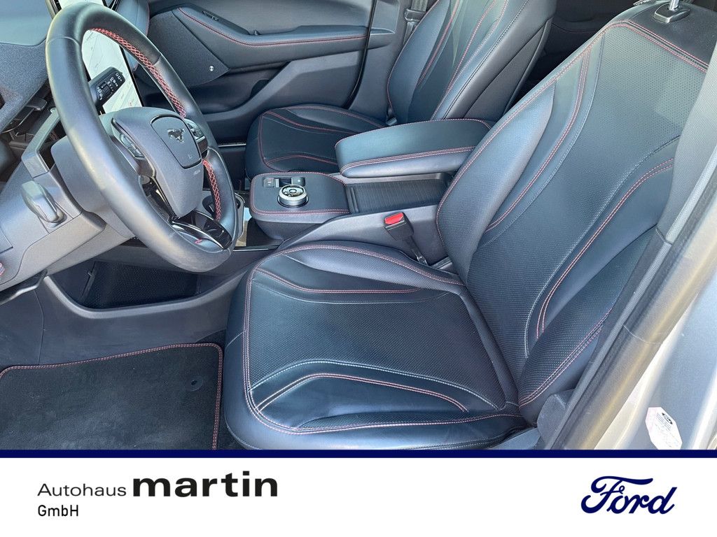 Fahrzeugabbildung Ford Mustang MACH-E AWD SHZ W-LAN ACC PANO MATRIX-LED