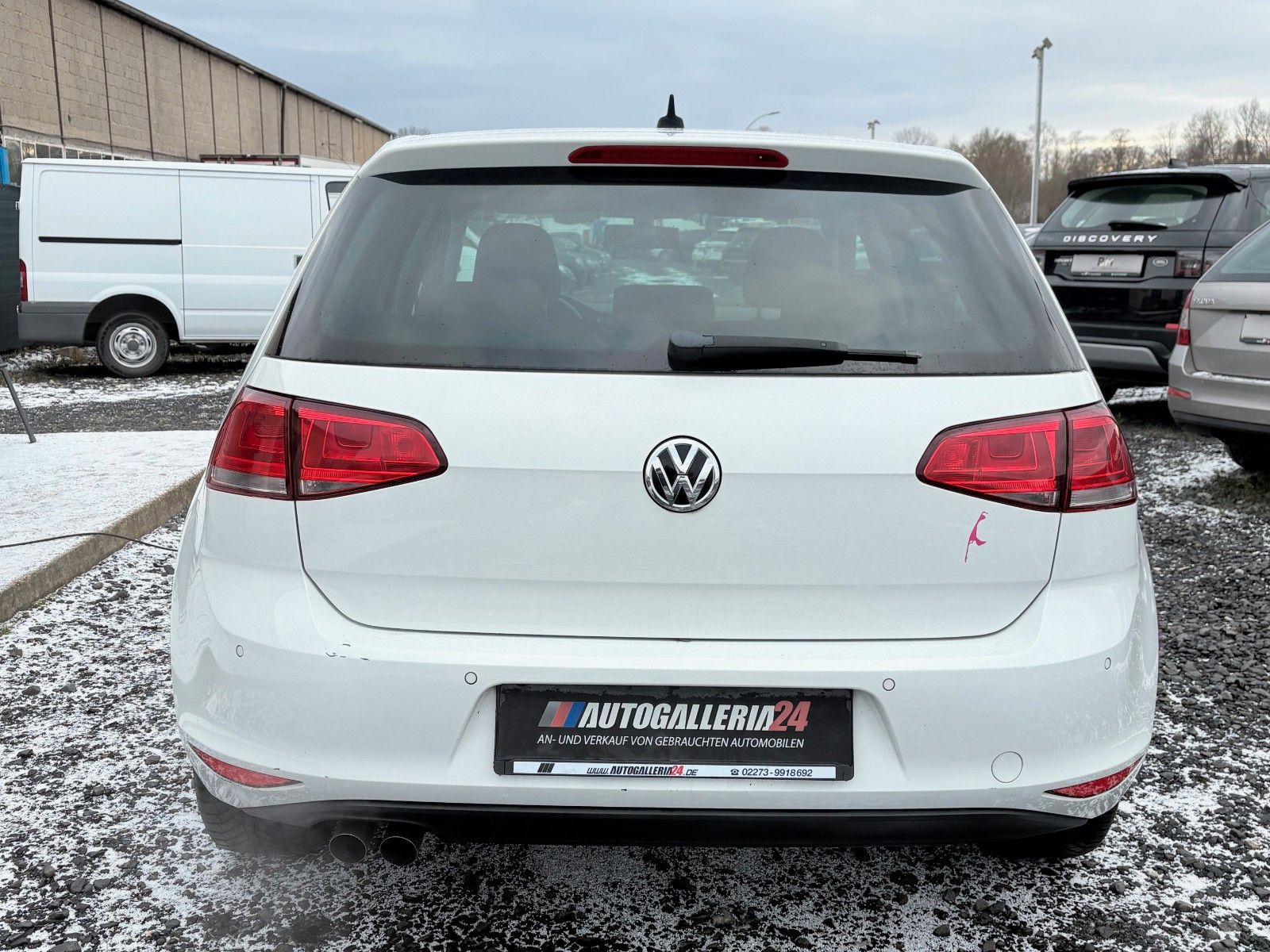 Fahrzeugabbildung Volkswagen Golf VII 2.0TDI Lim. LOUNGE Navi Klima PDC SPORT