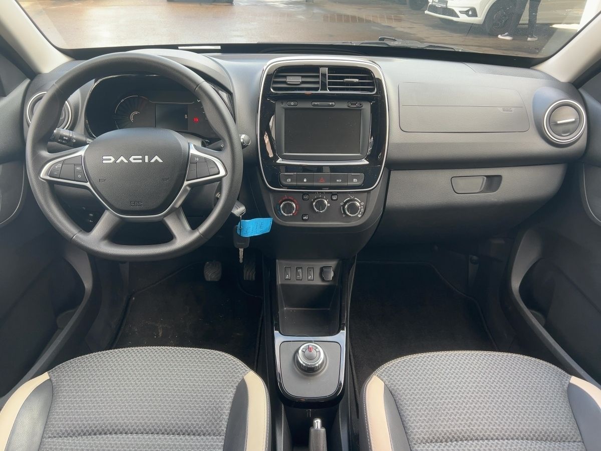 Fahrzeugabbildung Dacia Spring Essential 45 Kamera CCS
