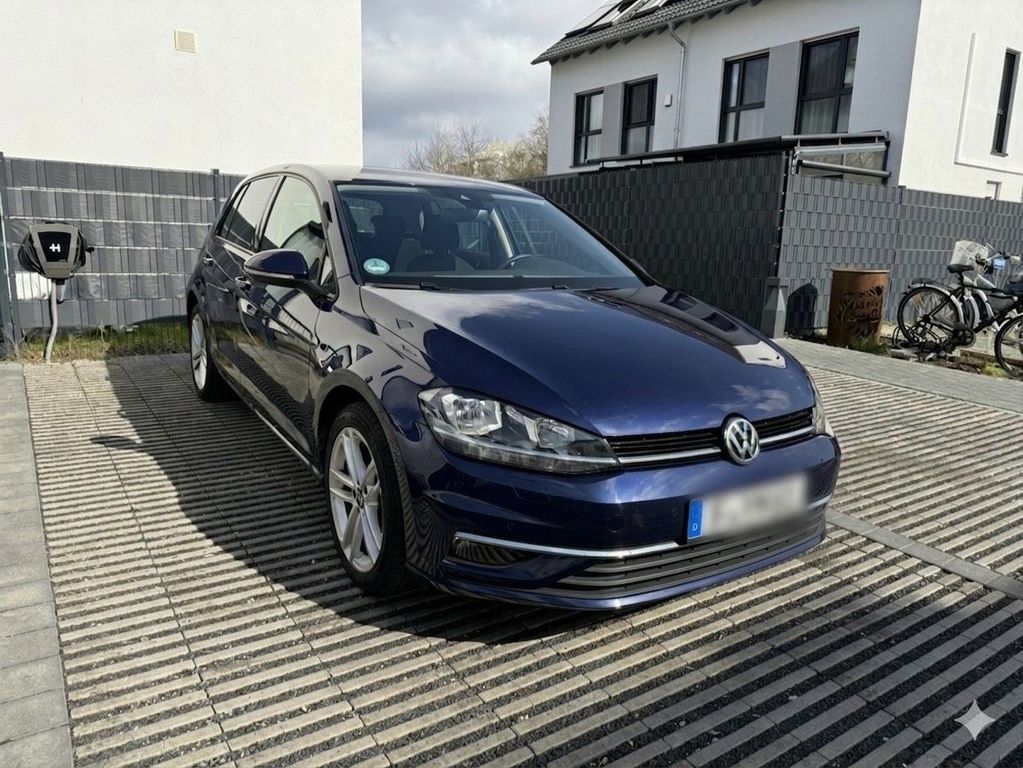 Image of Volkswagen Golf