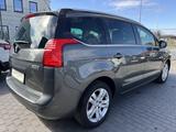 Peugeot 5008 Allure +Leder+Panorama+Navi+Headup+PDC+ - Peugeot 5008 aus 2012