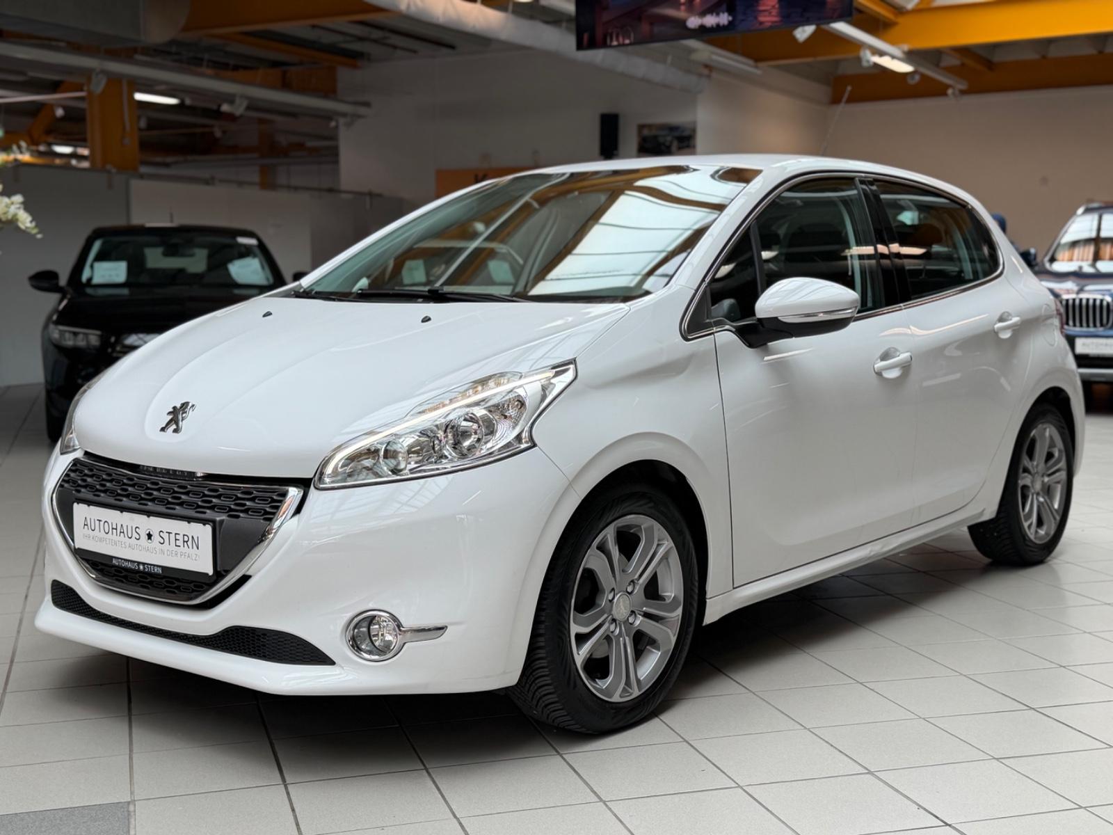 Peugeot 208 Allure|SHZ|PDC|BT|USB|Klimaanlage|Tempomat