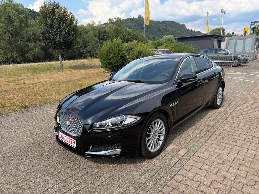 Jaguar XF