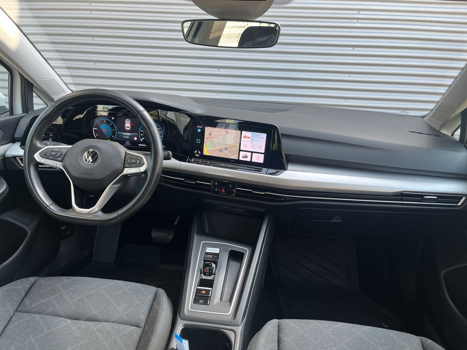 Fahrzeugabbildung Volkswagen Golf VIII Variant 2.0 TDI DSG Life ACC NAVI SHZ