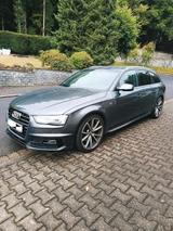 Audi A4 Avant S-Line Grau Benziner 170 PS ... - Audi A4: 170 Ps