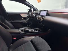 MERCEDES-BENZ CLA 220 SB AMG-Line Night LED Pano Sound Ambient