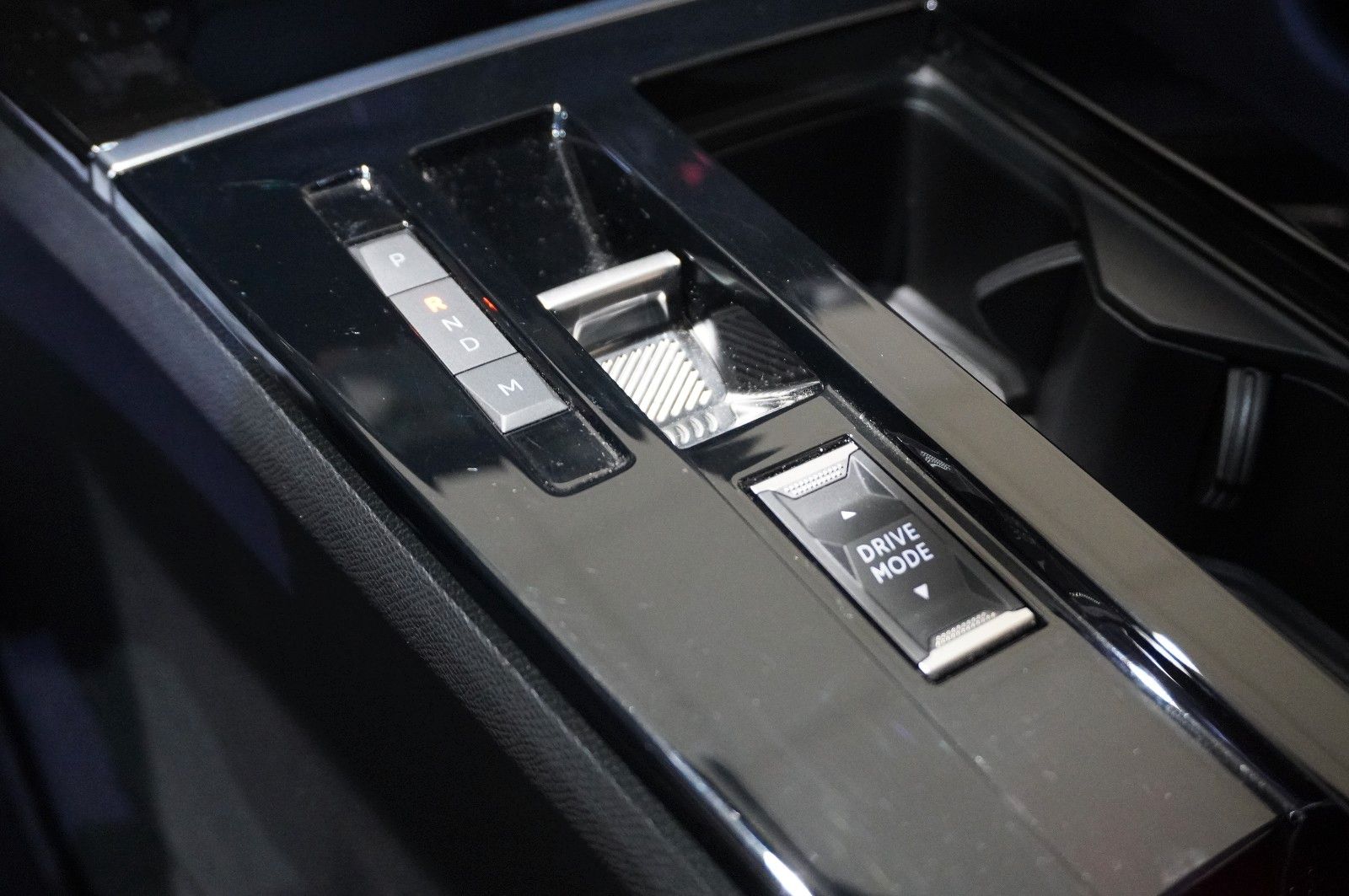 Fahrzeugabbildung Opel Astra L ST 1.2T GS LINE NAVI/LED/360°/VIRT./DAB+