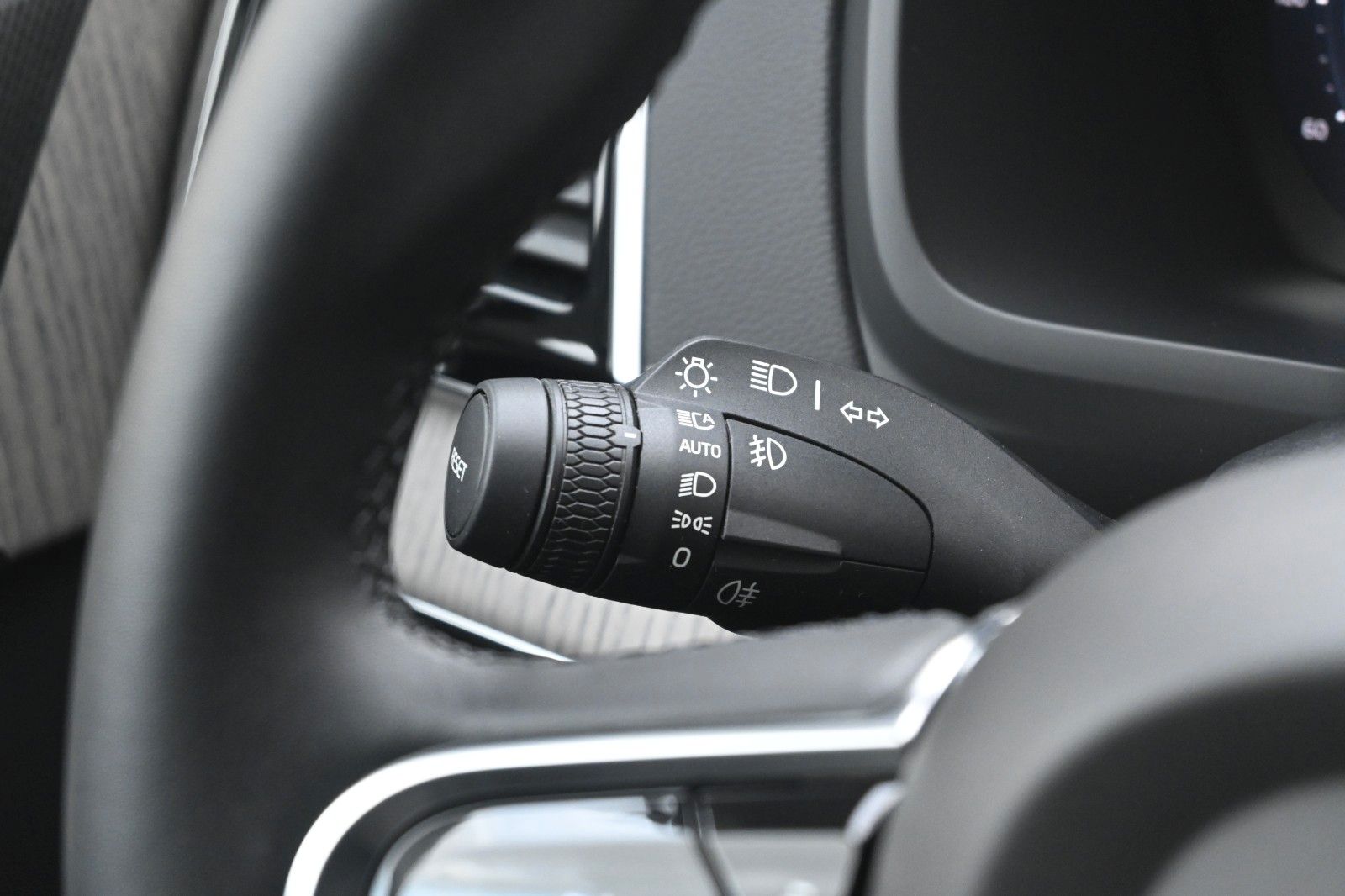 Fahrzeugabbildung Volvo XC90 B5D AWD Ultimate Bright*LED*PANO*STHZ*360