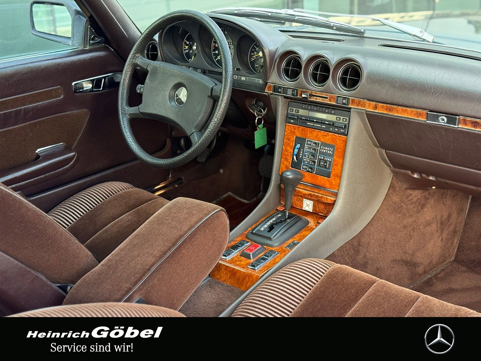 Fahrzeugabbildung Mercedes-Benz 500 SLC *GARANTIE*KLIMAAUTOMATIK*ELEK.SCHIEBEDAC