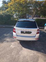Skoda Fabia 1.0l TSI 70kW AMBITION COMBI AMBITION - Skoda Fabia Gebrauchtwagen in Kiel