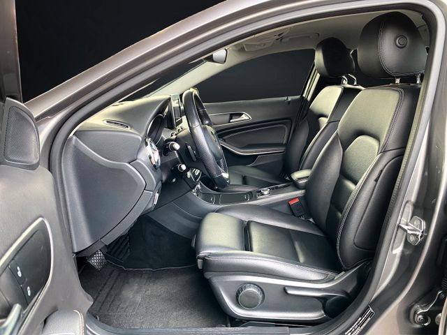Mercedes-Benz GLA 180