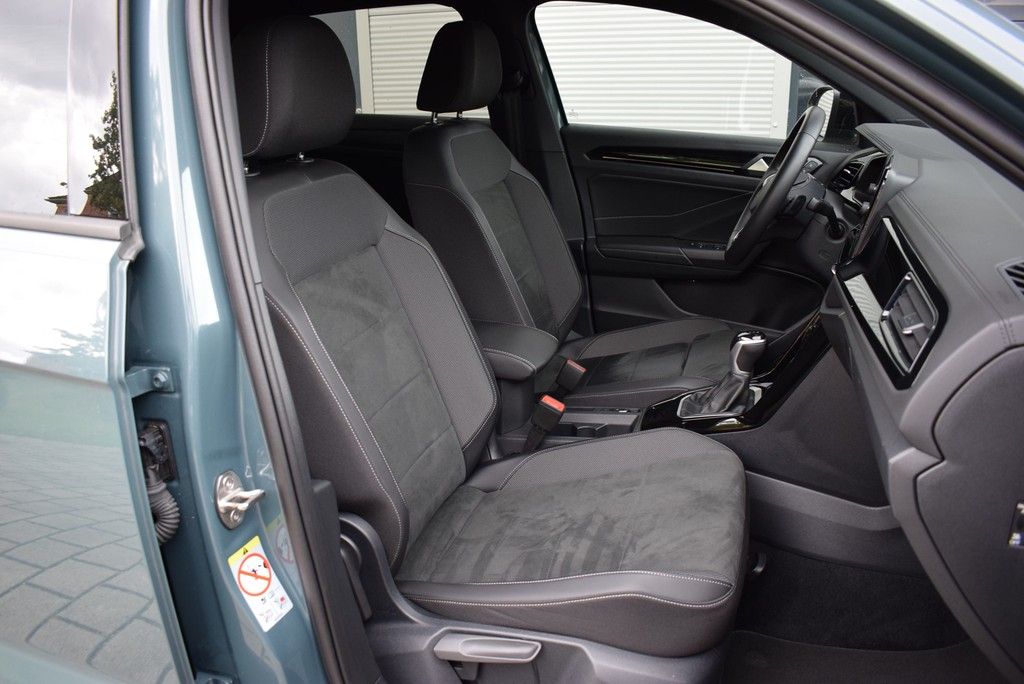 Volkswagen T-Roc 1.5 TSI DSG Style Matrix AHK RüKam foto 5