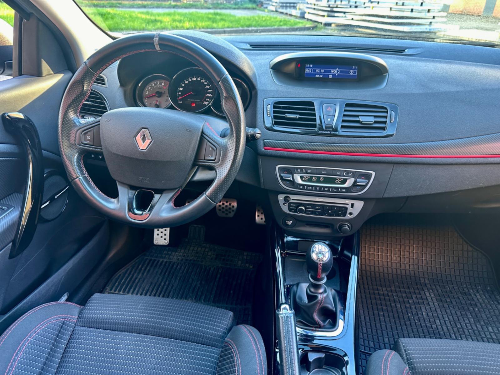Renault Megane 3 Rs Trophy 265ch - CT récent - Carnet entretien - Courroie changée - 8 pneus - Freins neufs