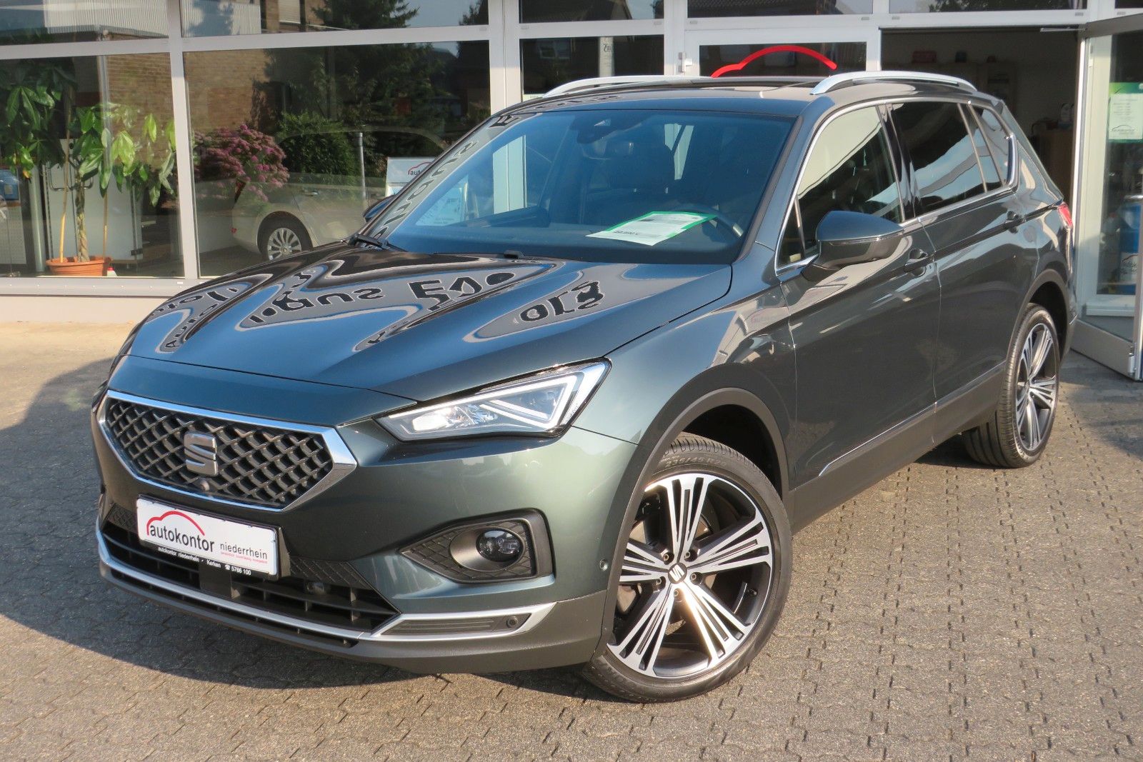 Fahrzeugabbildung SEAT Tarraco Xcellence PANO 7S ACC NAVI LEDER  LED