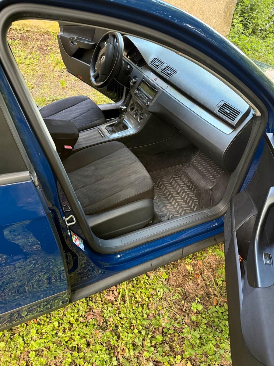 Volkswagen Passat 2009 — photo 10