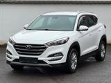 Hyundai Tucson 1.7CRDI blue Advantage 2WD*Navi*Kamera* - Hyundai Tucson Advantage mit Diesel-Antrieb