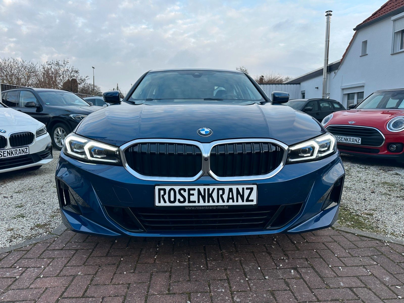 BMW 318 i*ADAPT. LED*360°*DAB* foto 15