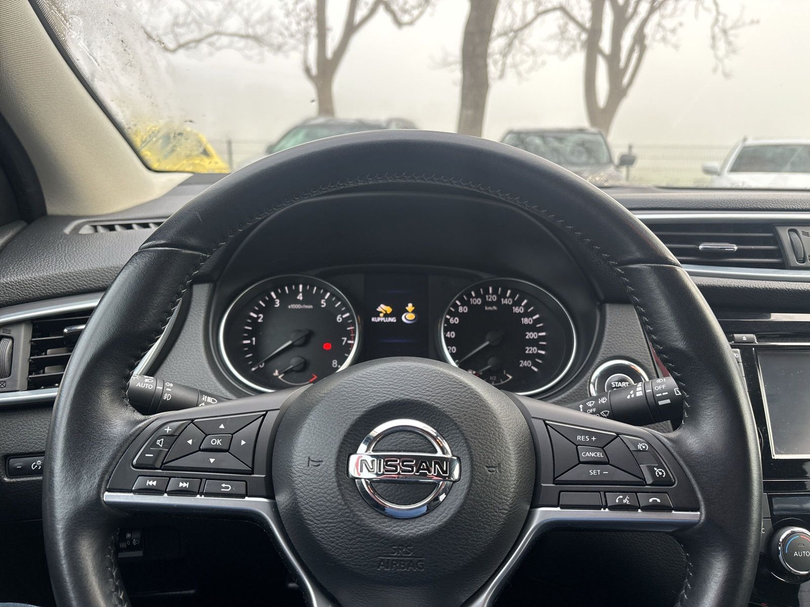 Fahrzeugabbildung Nissan Qashqai 1,6 DIG-T N-Connecta AHK beh.FS