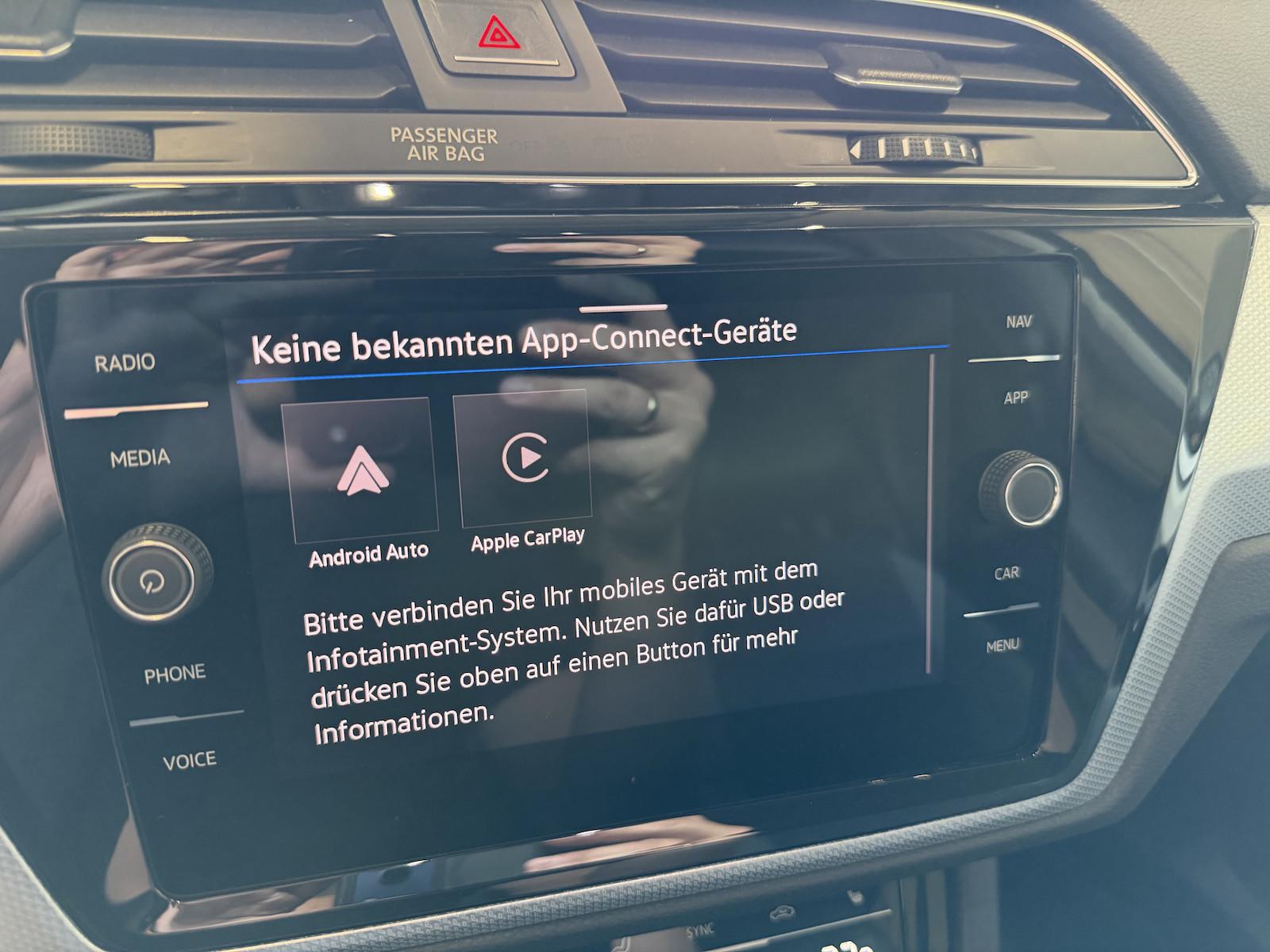 Volkswagen Touran 1.5TSI DSG Goal 7 Sitze NAVI Heckkl.el., миниатюра 19