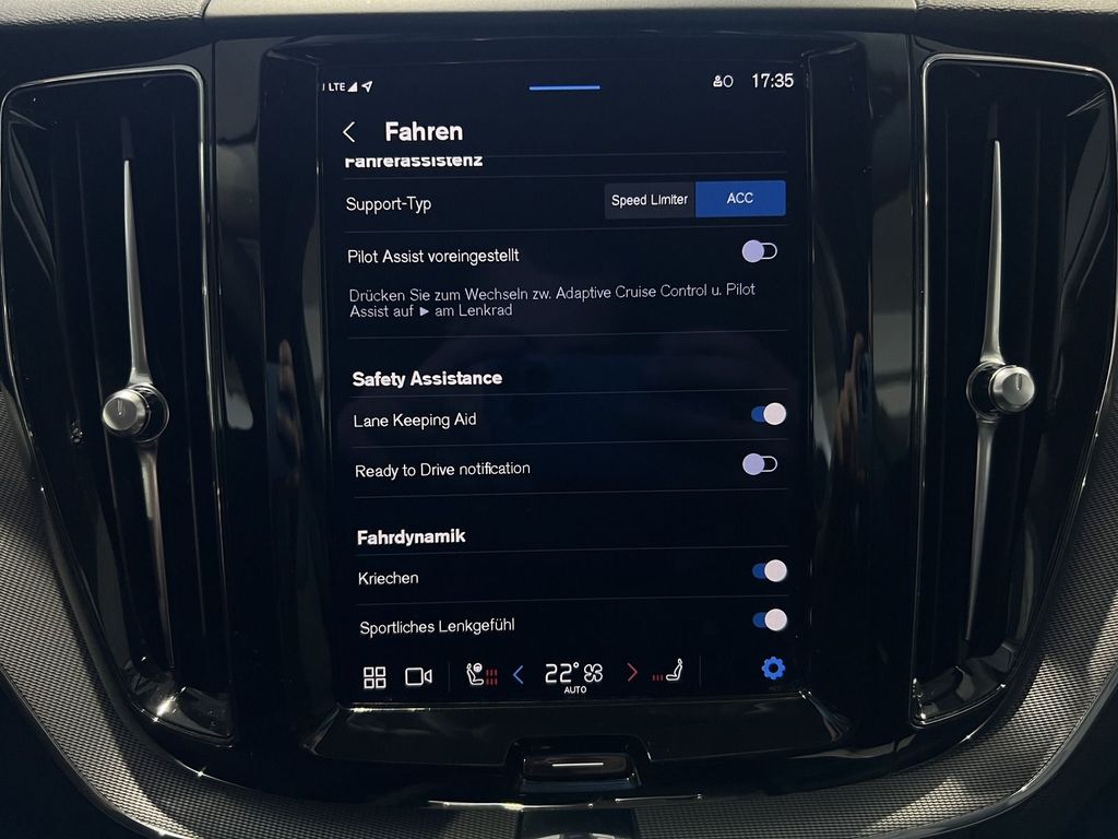 Volvo XC60 T6 Plus Dark Recharge AWD ACC Pano H/K LED