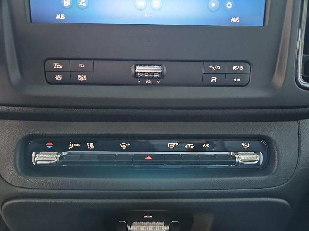 Fahrzeugabbildung Mercedes-Benz Vito 114 CDI Kasten Lang AHK KAM AUT SHZ BremsA