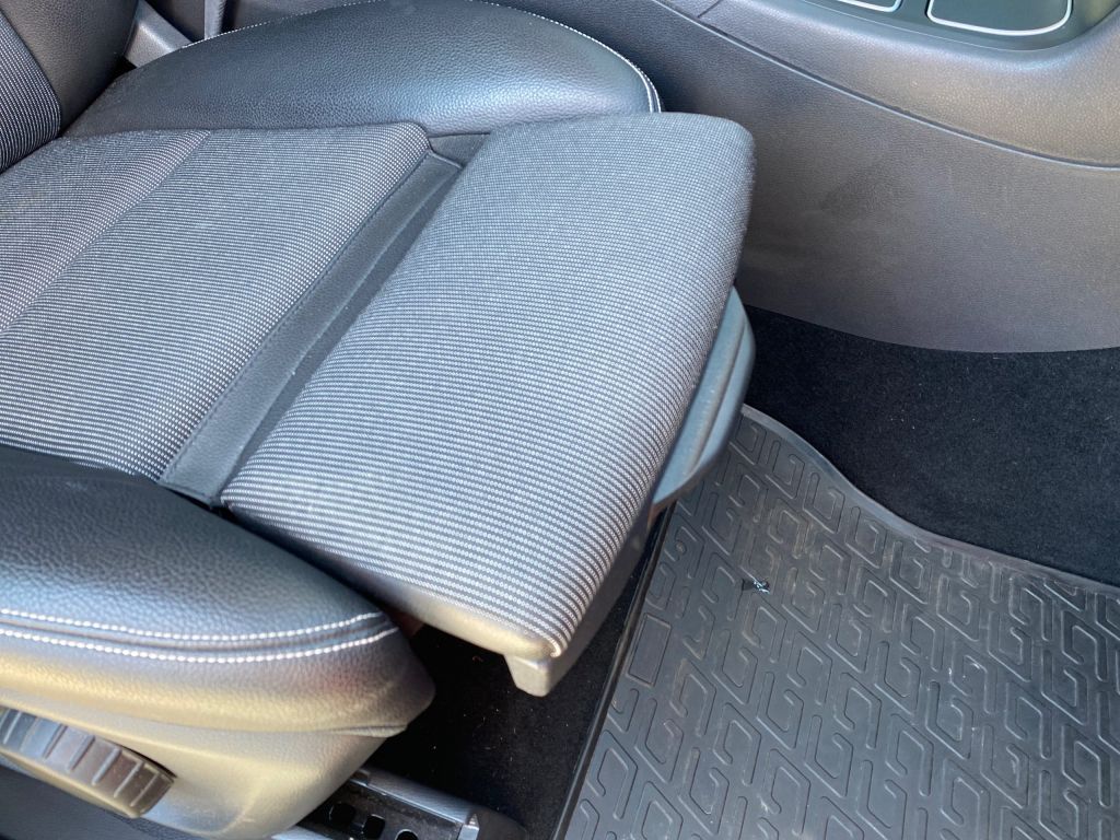 Fahrzeugabbildung Mercedes-Benz B 180 7G-DCT Urban *Navi*Sitzheizung*Automatik*