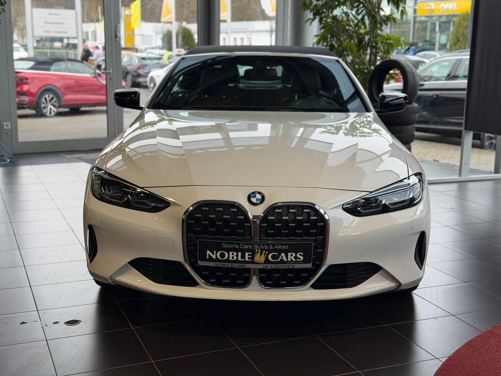 Fahrzeugabbildung BMW 420i Cabrio Shadow Line AHK LEDER LED NAV 18"