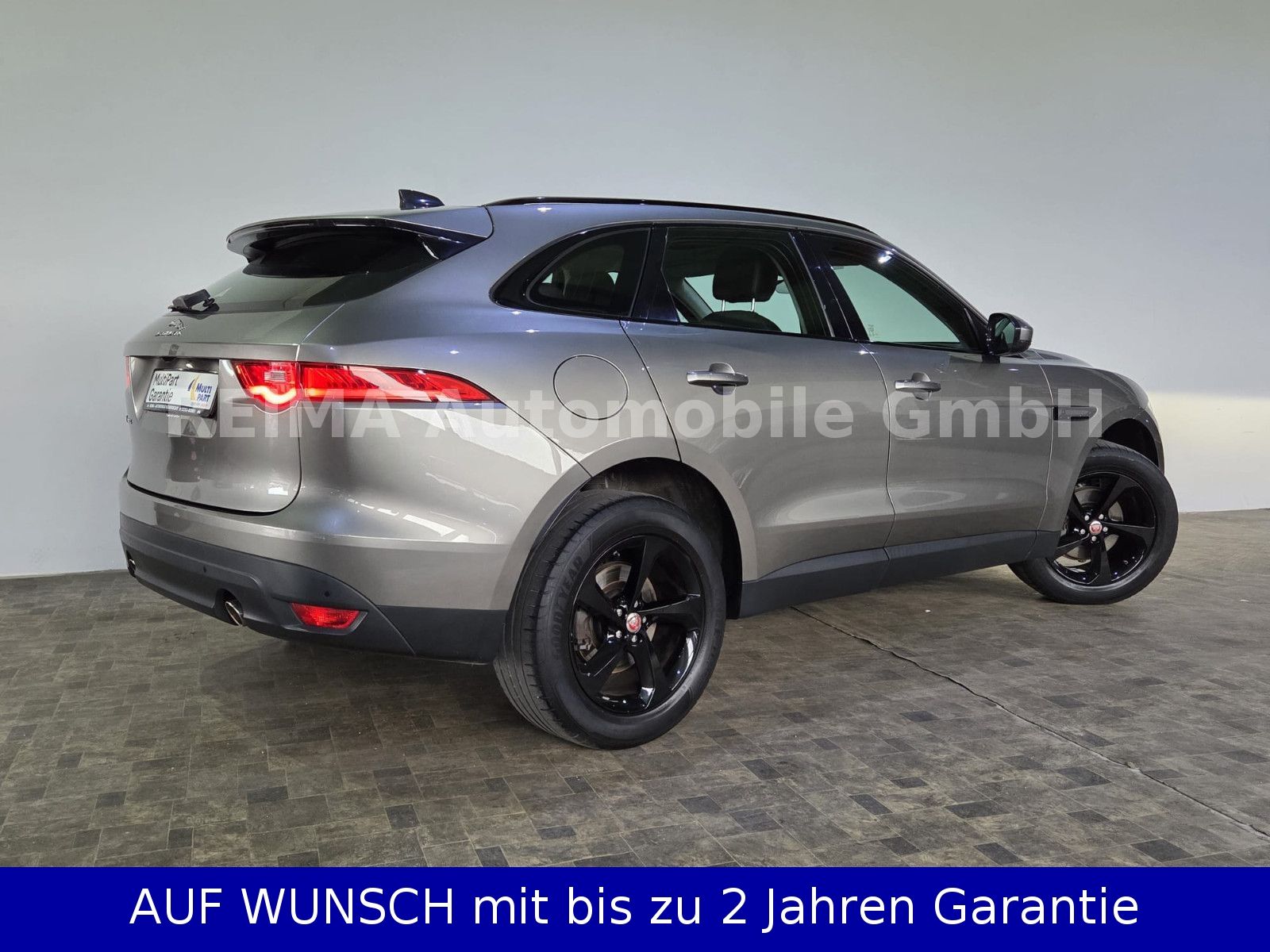 Fahrzeugabbildung Jaguar F-PACE 2,0T Prestige AWD, Pano, Leder, Meridian