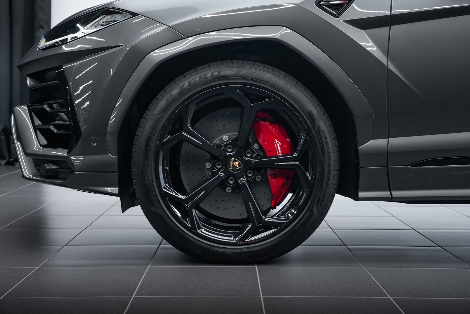 Fahrzeugabbildung Lamborghini Urus PANO/BANG&OLUFSEN/NIGHT VISION