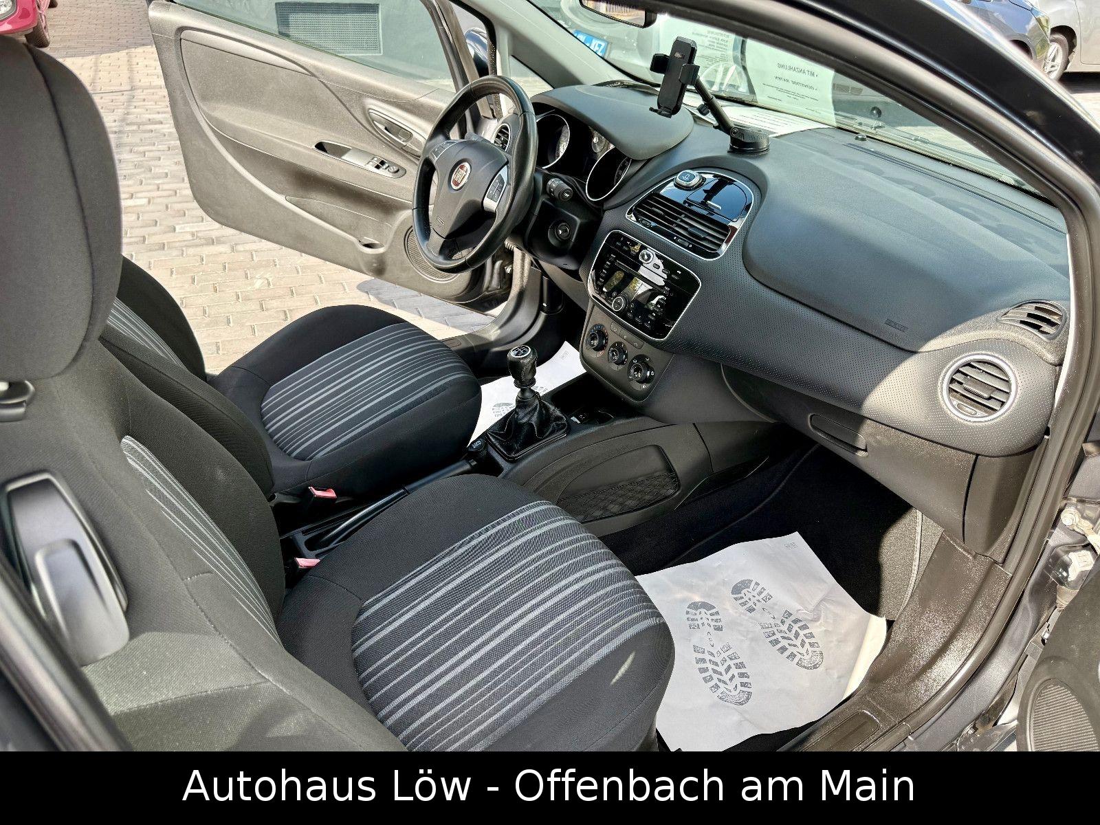 Fiat Punto Evo TÜV NEU SCHECKHEFT ALLWETTERREIFEN