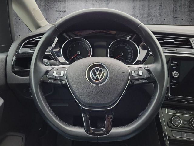 Touran Highline 1.5 l TSI Aut. Pano Navi LED