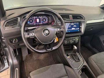 Volkswagen Tiguan - 10