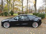 Tesla Model 3 Performance AWD Autopilot - Tesla Model 3 in Düsseldorf