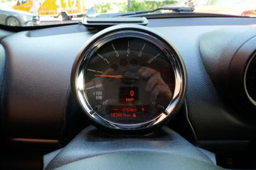 Fahrzeugabbildung MINI JOHN_COOPER_WORKS Countryman  Pano / 4x4