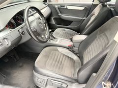 VW Passat Variant 2.0 TDI Highline BlueMotion