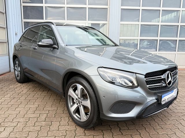 MERCEDES-BENZ GLC 250 4Matic LED/Pano/Standheiz./AHK/Kamera
