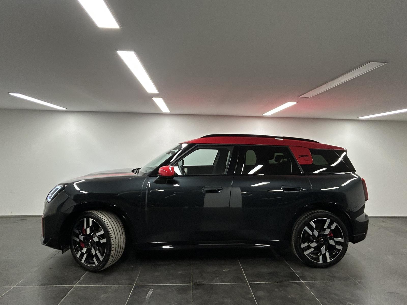 MINI John Cooper Works Countryman ALL4 JCW Trim DA. P