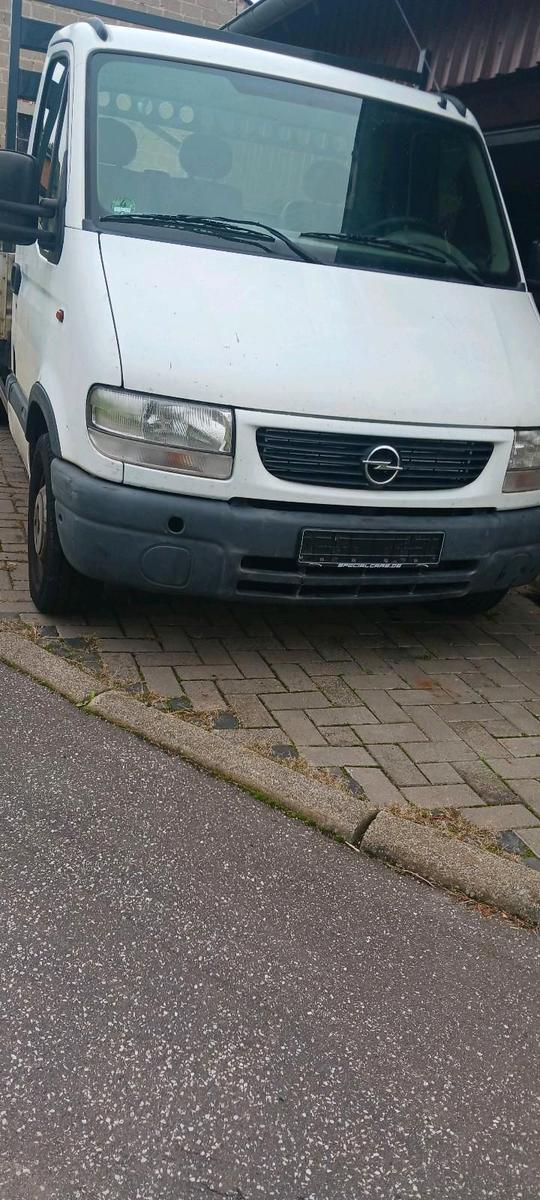Opel Movano
