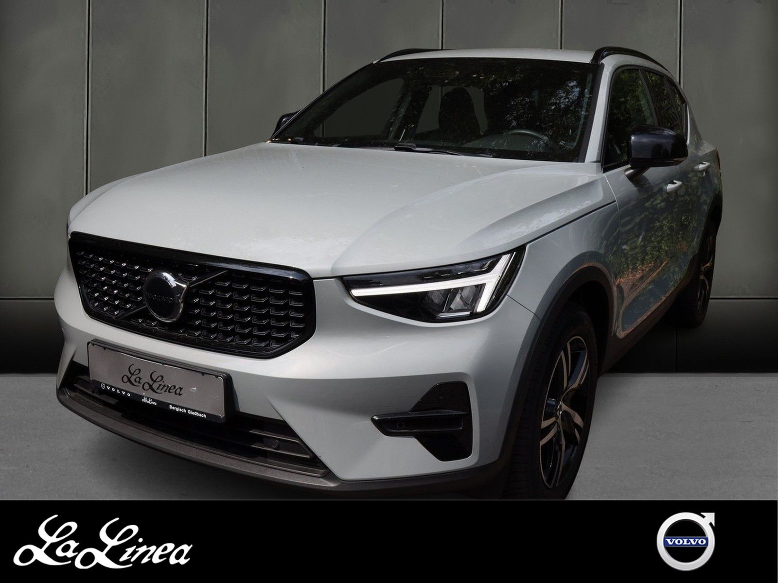 Volvo XC40 T2 Plus Dark 2WD