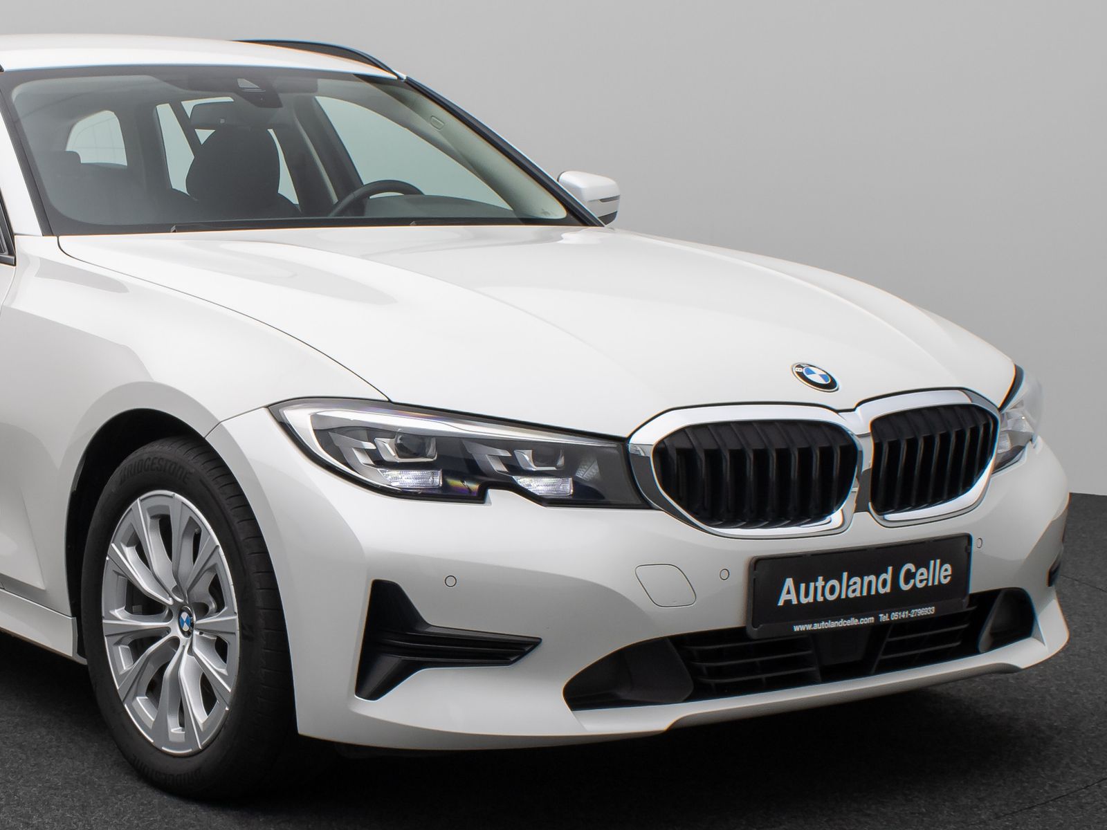 Fahrzeugabbildung BMW 320d xD DAB CockPitPro Stop&Go Alarm PDC Sport