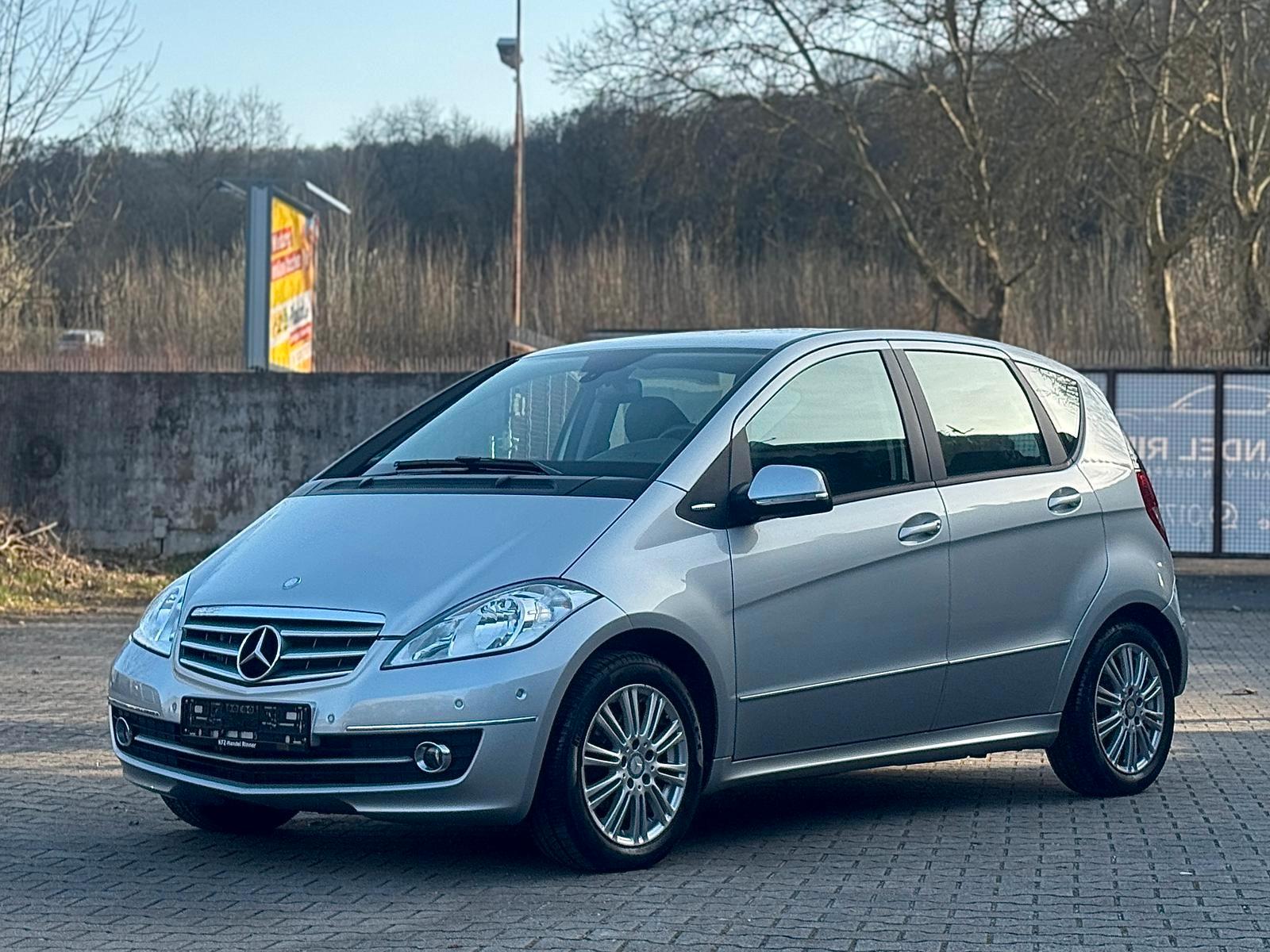 Mercedes-Benz A 180 ELEGANCE 55tkm 1.HAND AUTOMATIK P.ASSIST