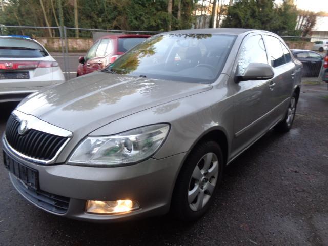 Skoda Octavia Lim. Elegance,Motor neu bei 43000km.